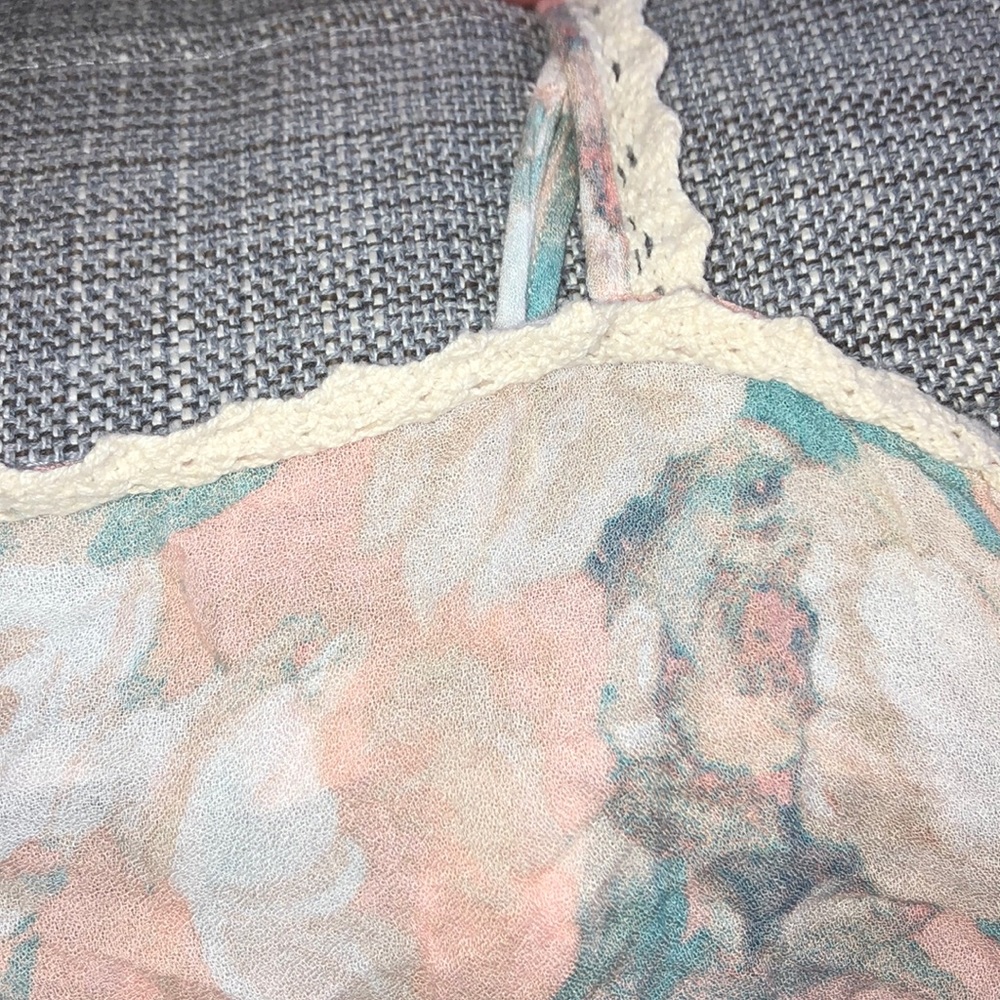 Forever 21- Light Pink & Blue Floral Tank Top - Picture 3 of 6